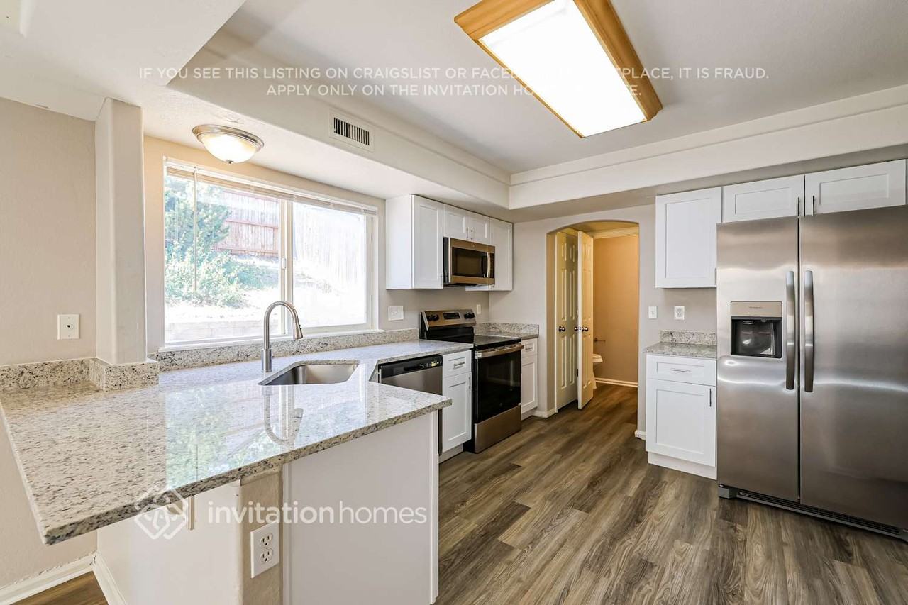 21166 E 40th Pl - Photo 7 of 18