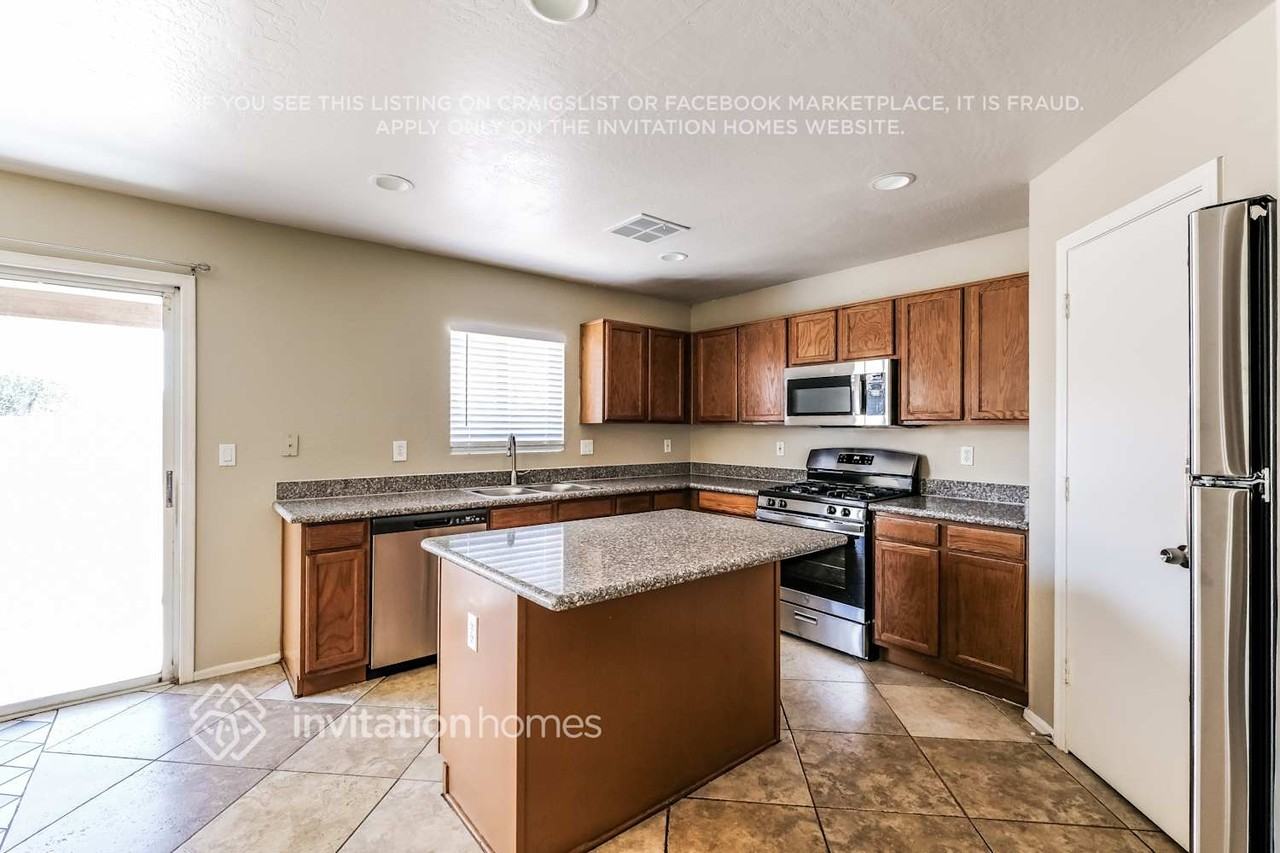 6040 W Wood St - Photo 7 of 18