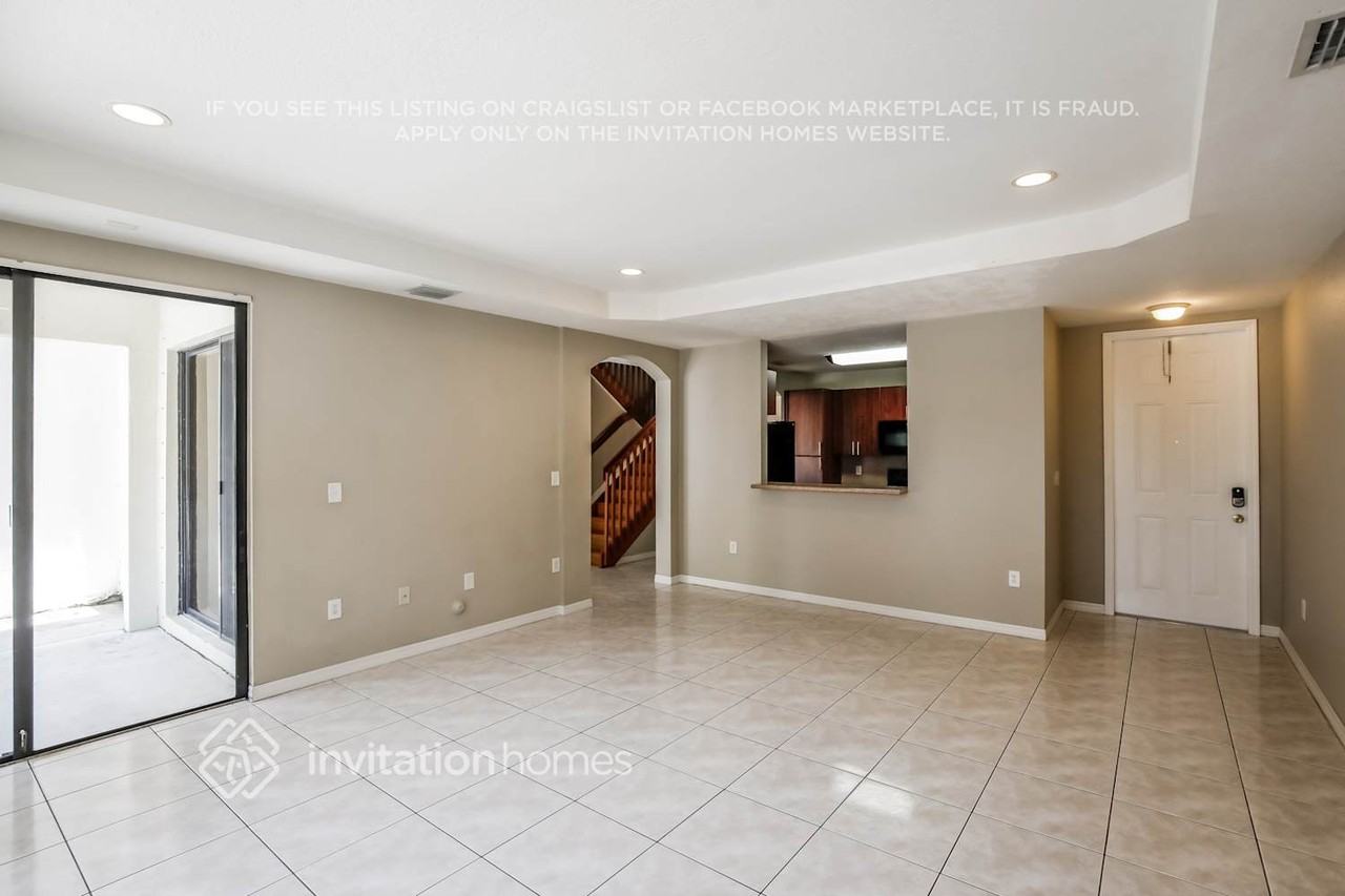 8920 Sw 228th Ln - Photo 4 of 20
