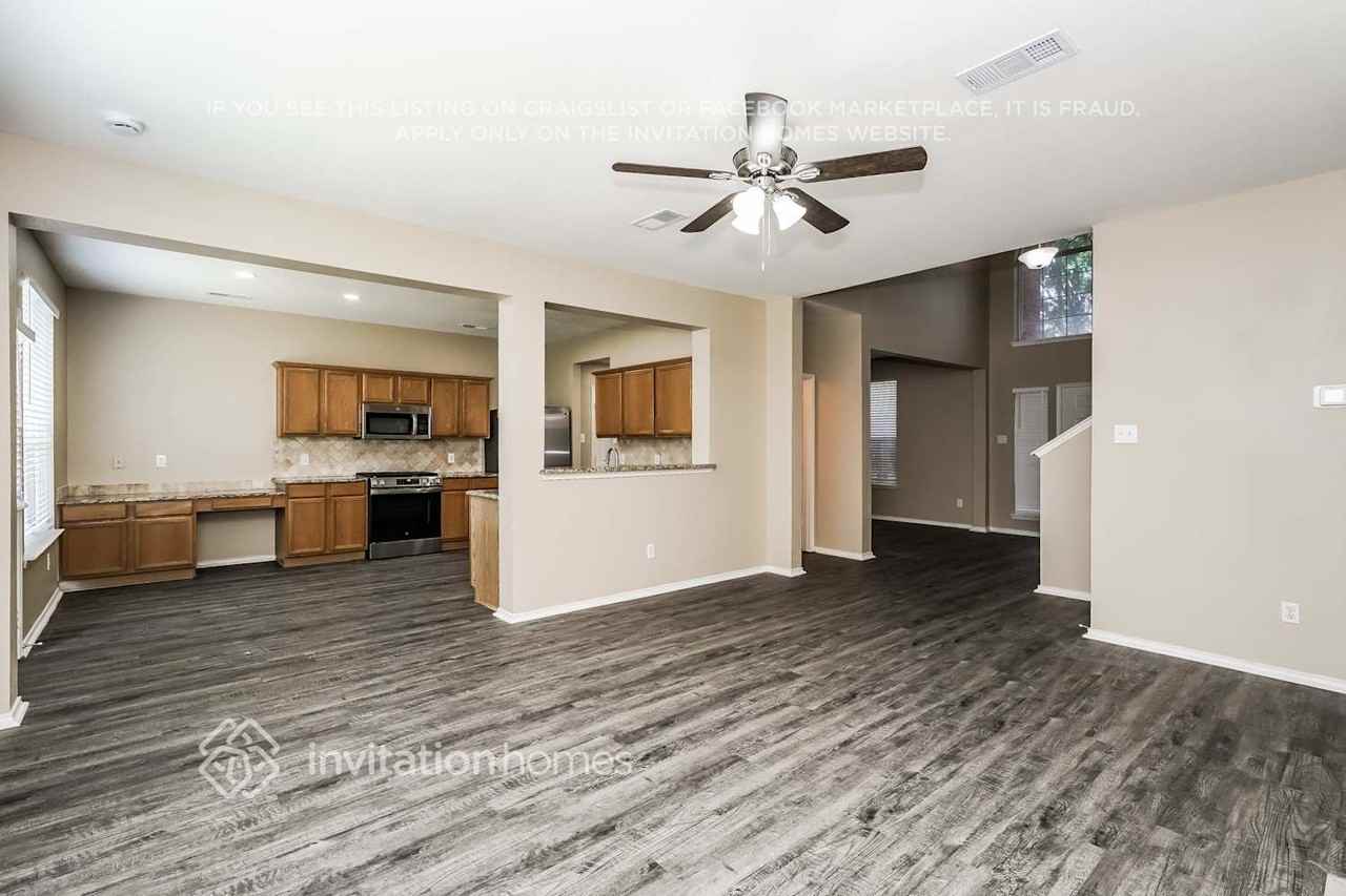 7017 Riverchase Trl - Photo 6 of 18