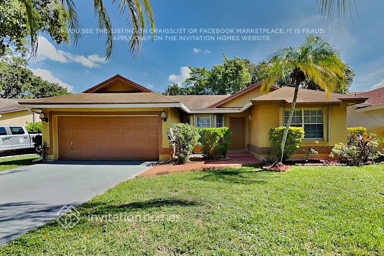 9575 Nw 25th Ct