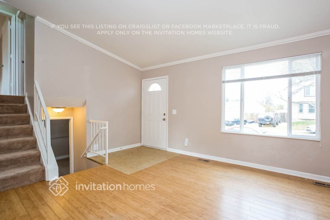 4817 S Pitkin Way - Photo 2 of 15