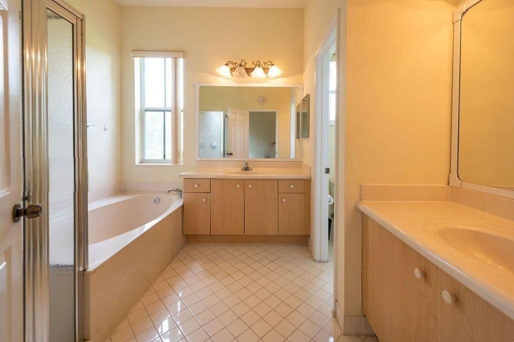 1006 Sunflower Cir - Photo 5 of 7