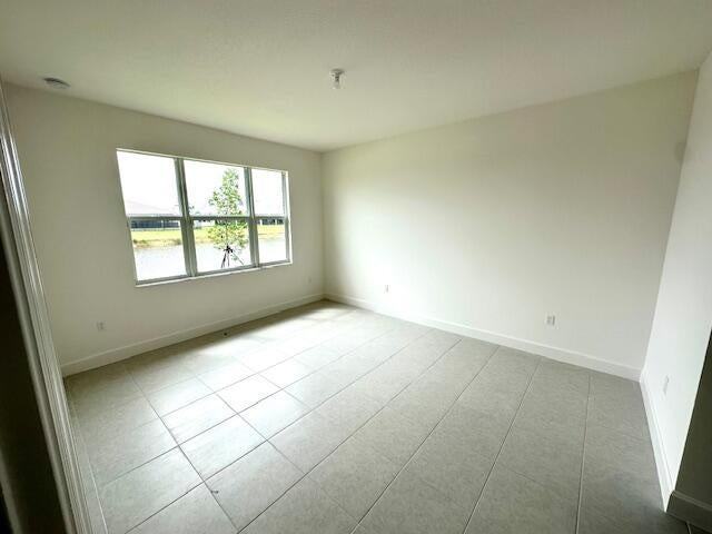 11785 Sw Oceanus Blvd - Photo 3 of 6