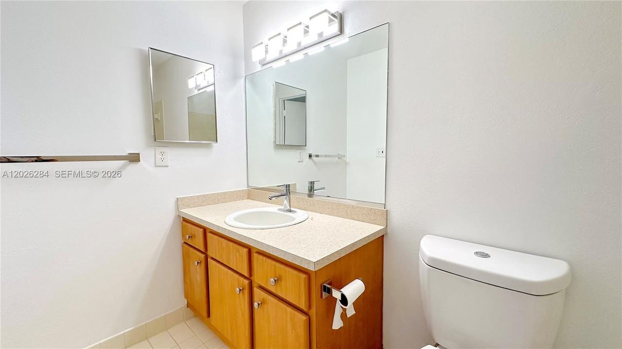 2445 Sw 18th Ter ##107 - Photo 7 of 21