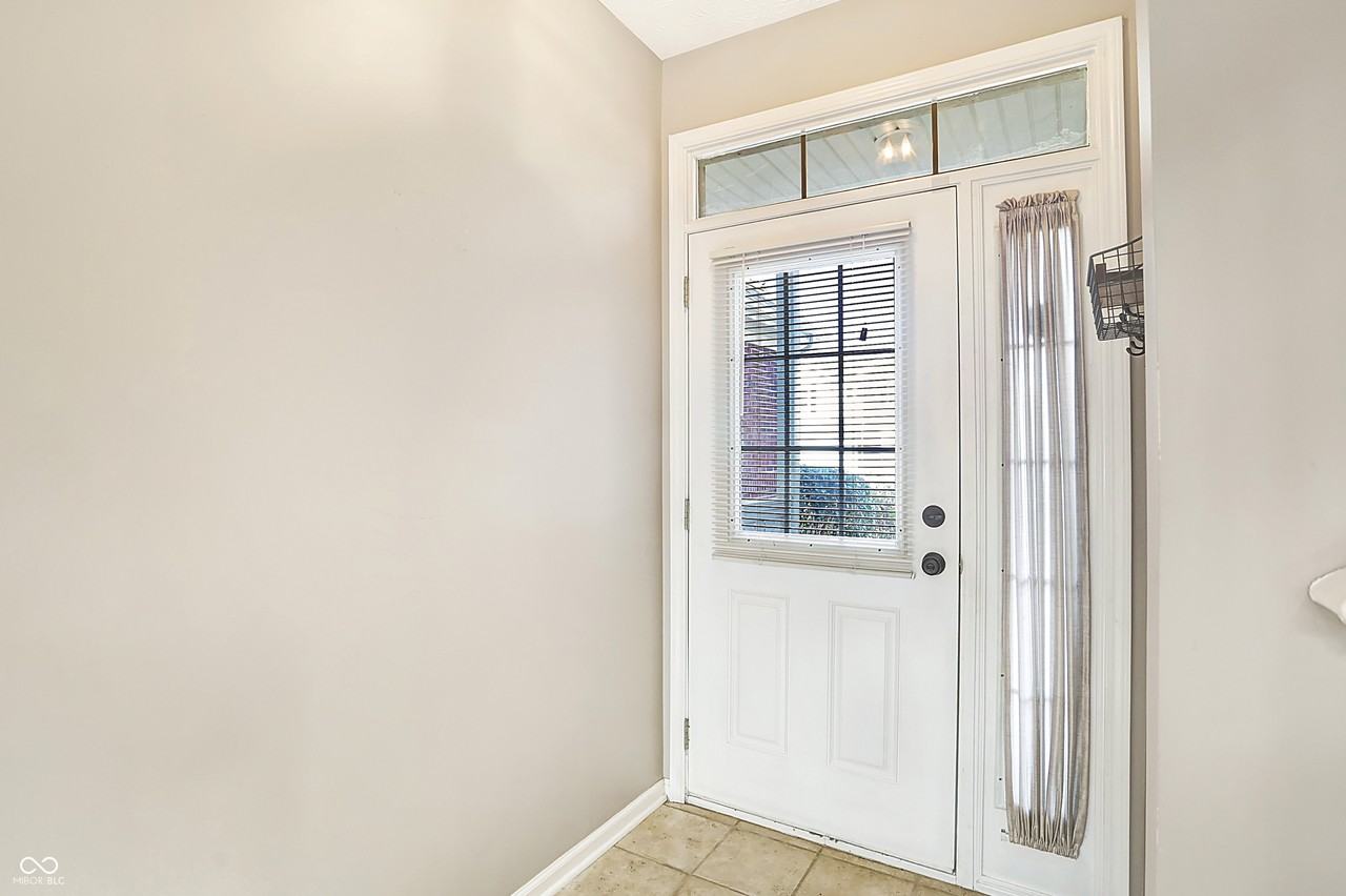 4059 Weston Pointe Dr - Photo 6 of 50