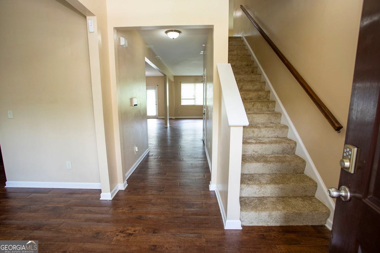 141 Westin Way - Photo 7 of 50