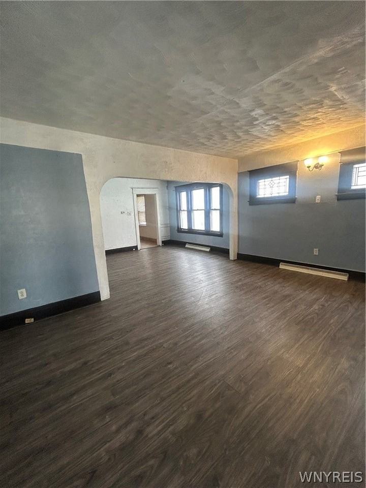 81 Saint Florian St - Photo 4 of 10