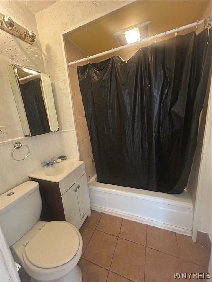 81 Saint Florian St - Photo 7 of 10