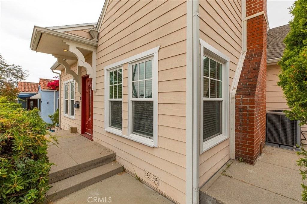 1333 Western Ave - Photo 2 of 35