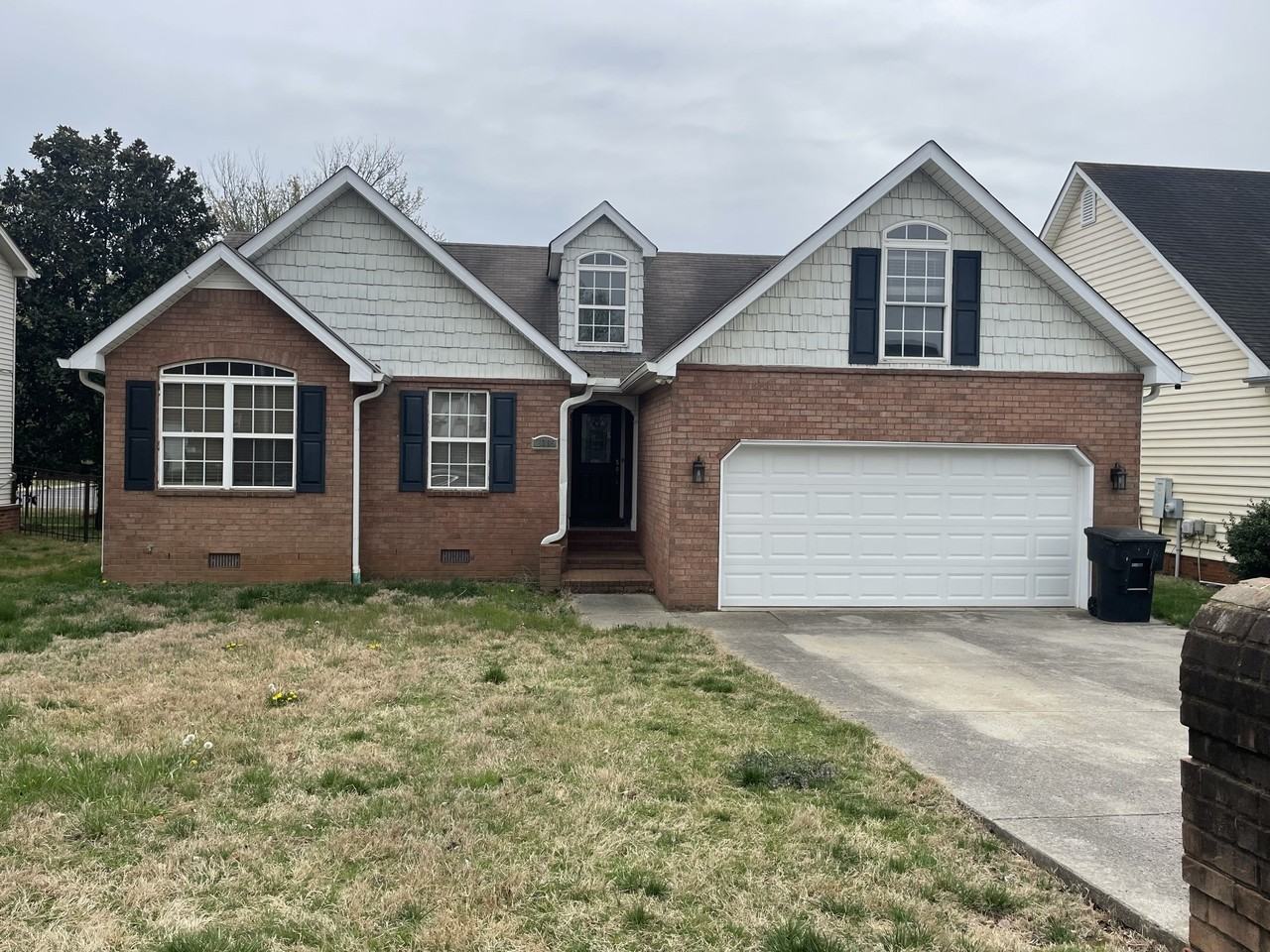 2285 Oak Hill Dr