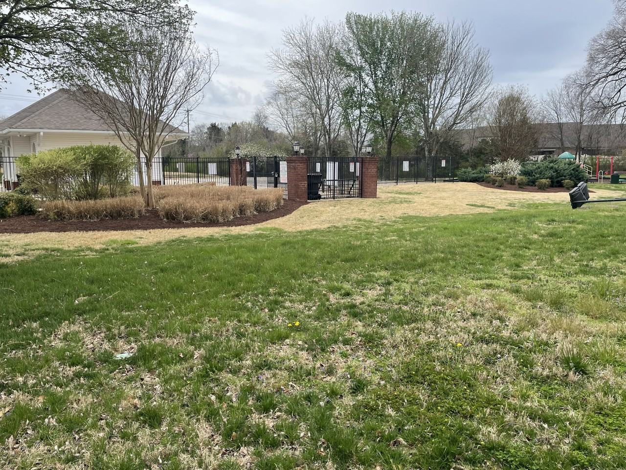 2285 Oak Hill Dr - Photo 5 of 21