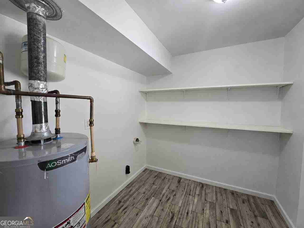 6589 Allatoona Rd - Photo 6 of 22
