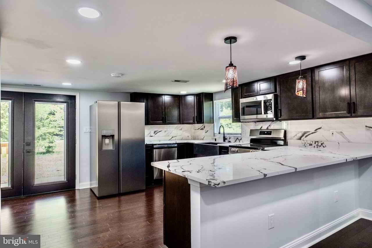 48540 Mattapany Rd - Photo 5 of 17