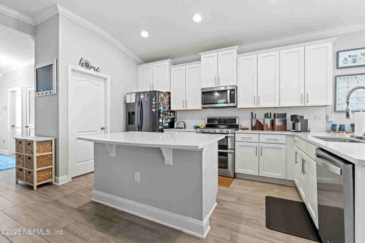 21 Creekmore Dr - Photo 6 of 25