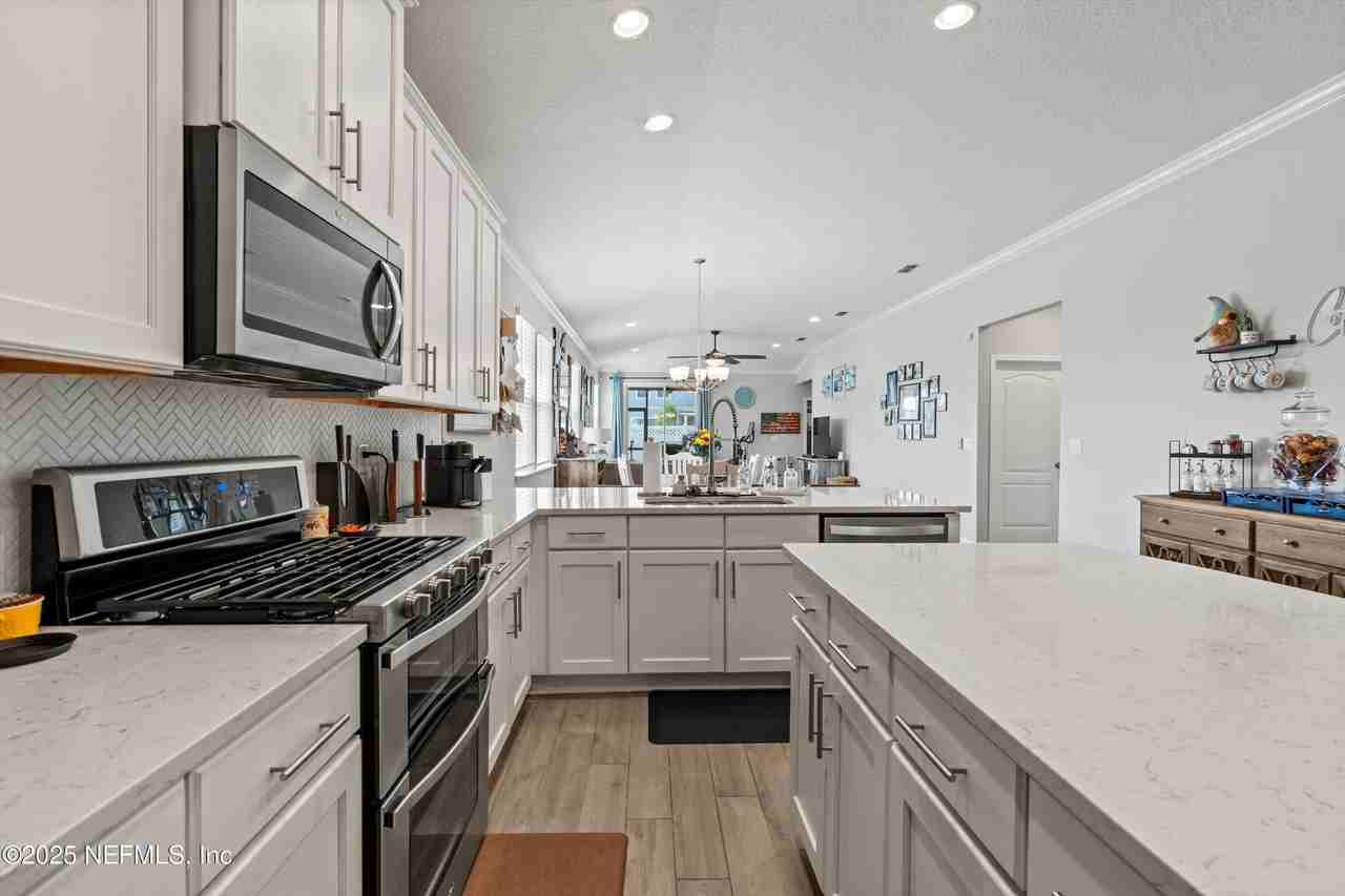 21 Creekmore Dr - Photo 7 of 25