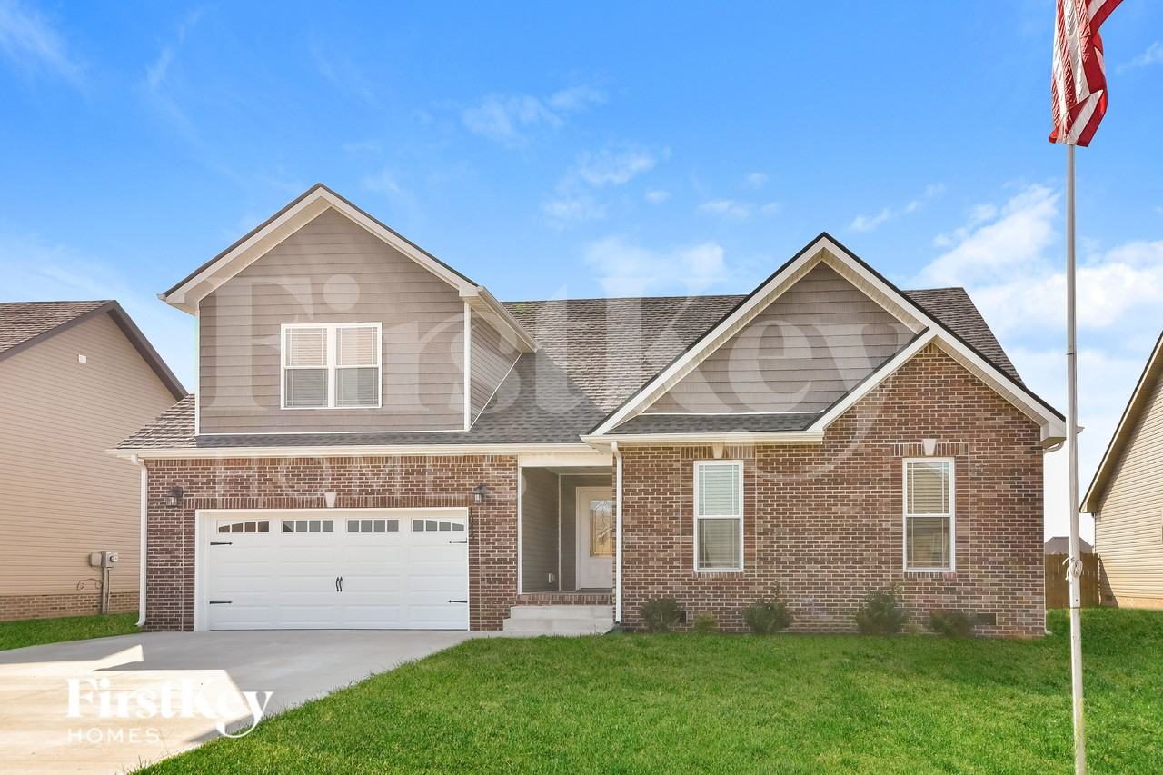 1045 Rushmore Rd - Photo 2 of 15
