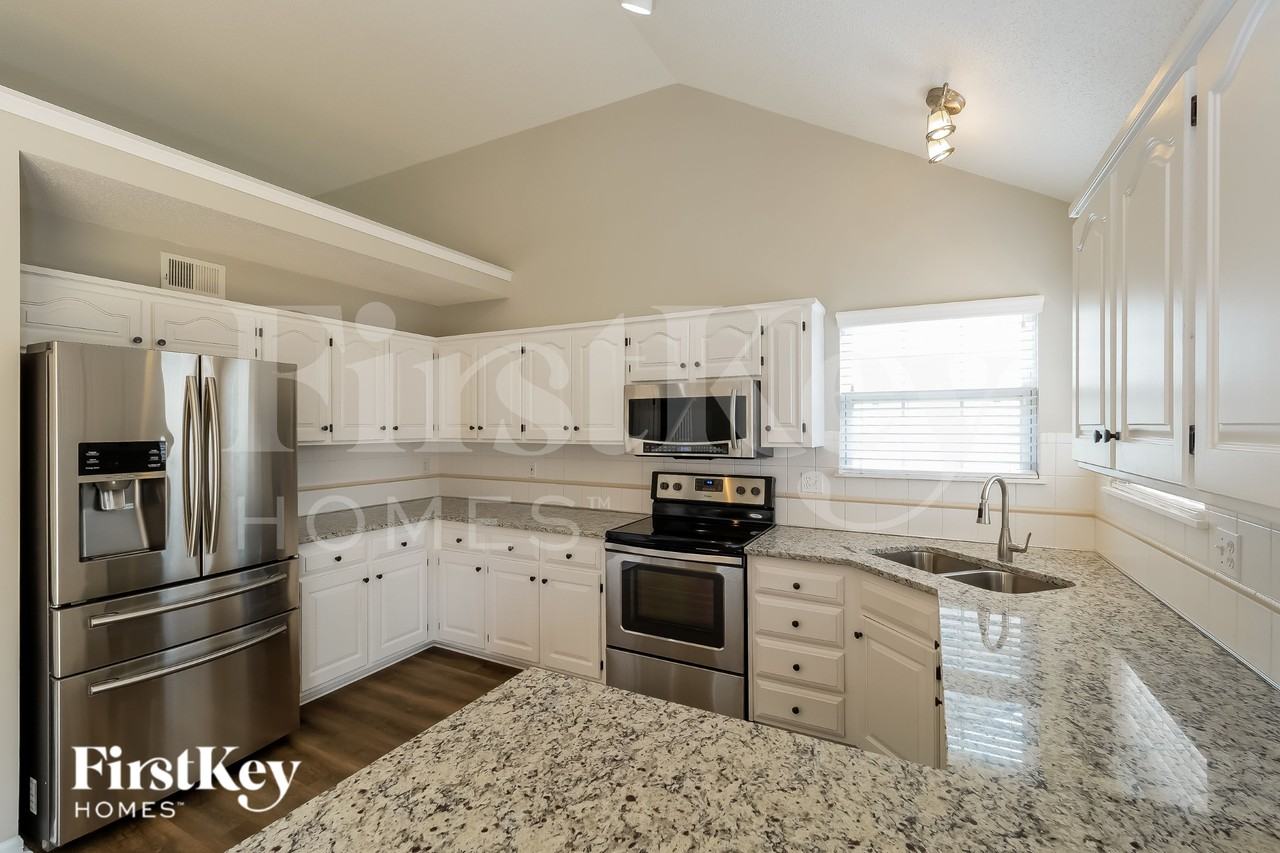 15049 W 145th St - Photo 6 of 15