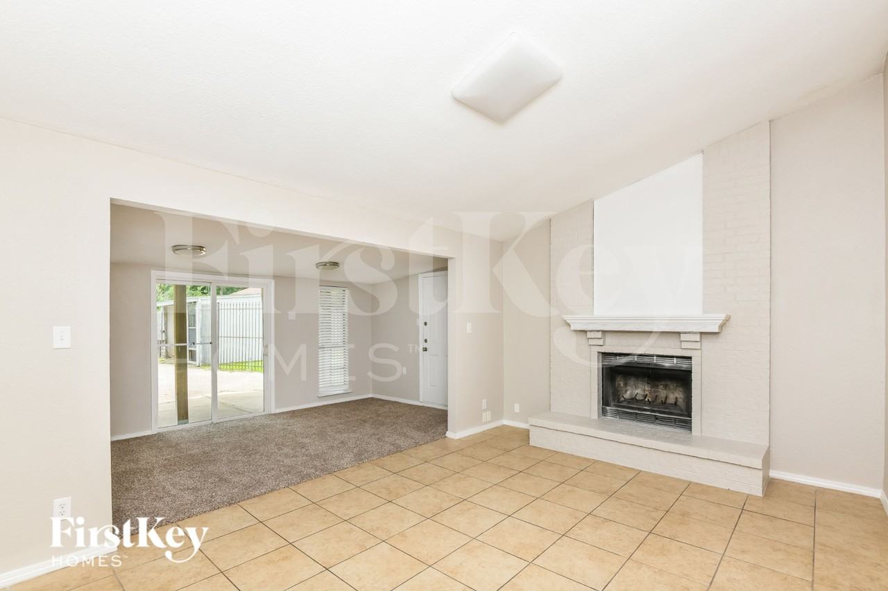 7700 Castillo Rd - Photo 2 of 16