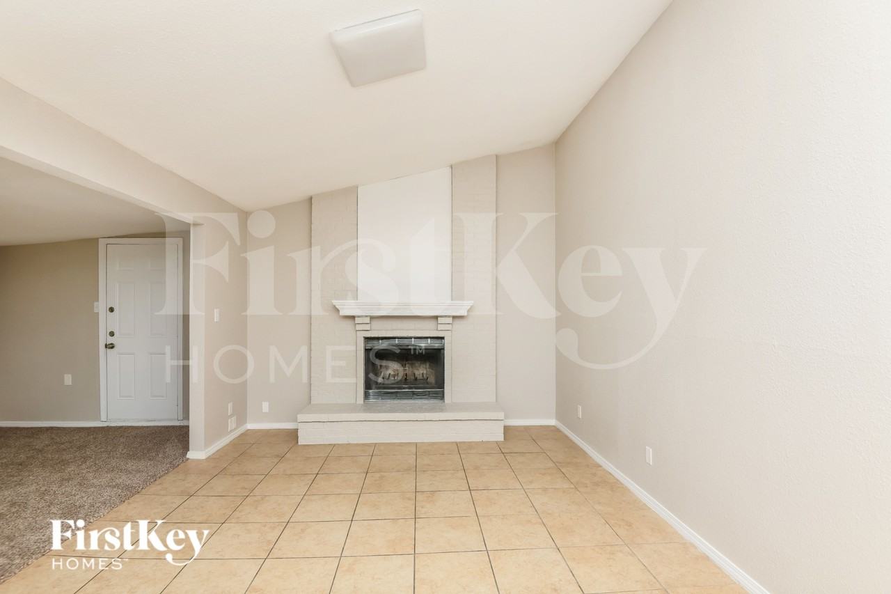 7700 Castillo Rd - Photo 3 of 16