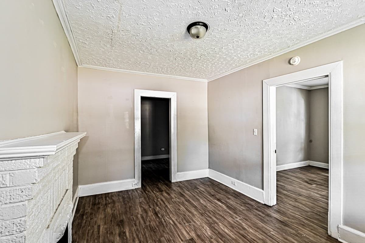 5224 Ridgeway St - Photo 3 of 16