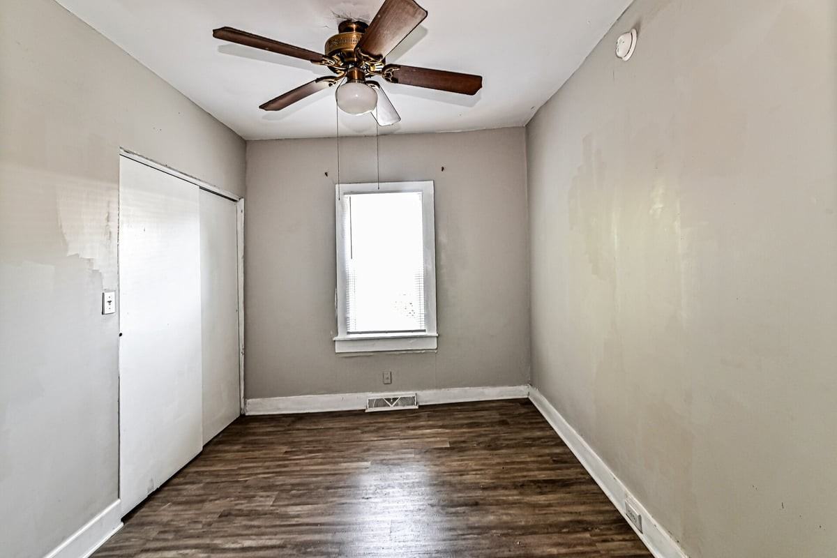 5224 Ridgeway St - Photo 5 of 16