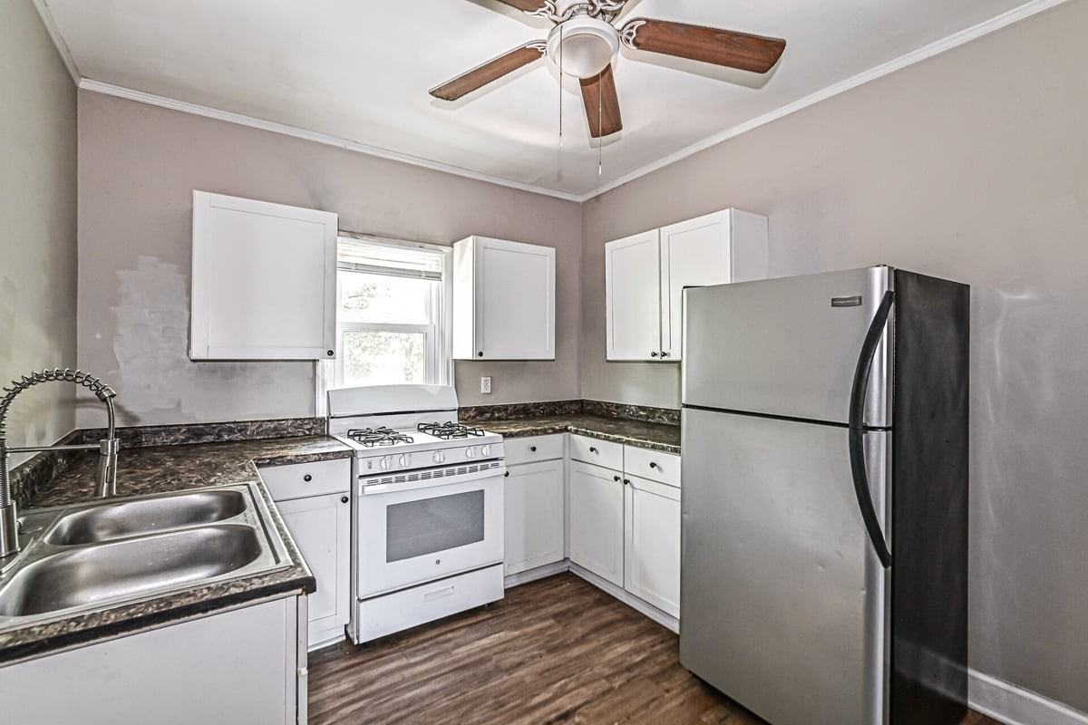 5224 Ridgeway St - Photo 7 of 16