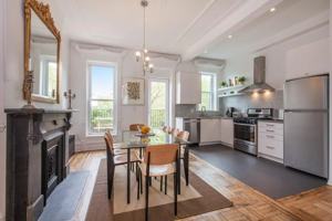 featured image of 1583 Pacific St