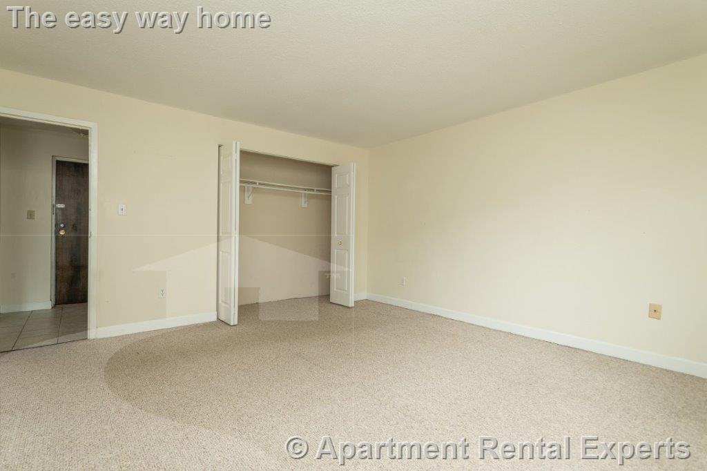 162 Summer St #11 - Photo 5 of 8