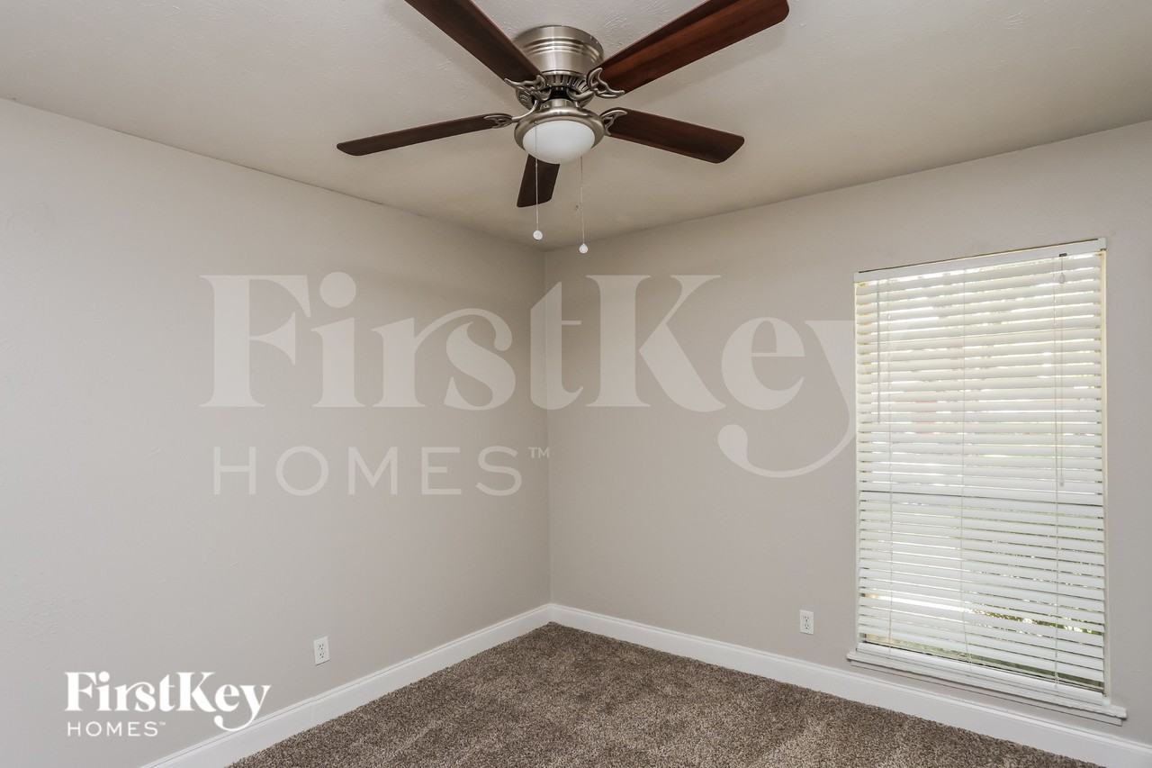 6418 Briar Knoll Dr - Photo 6 of 16
