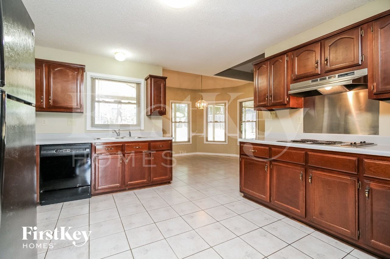 2672 Morning Woods Dr - Photo 7 of 16