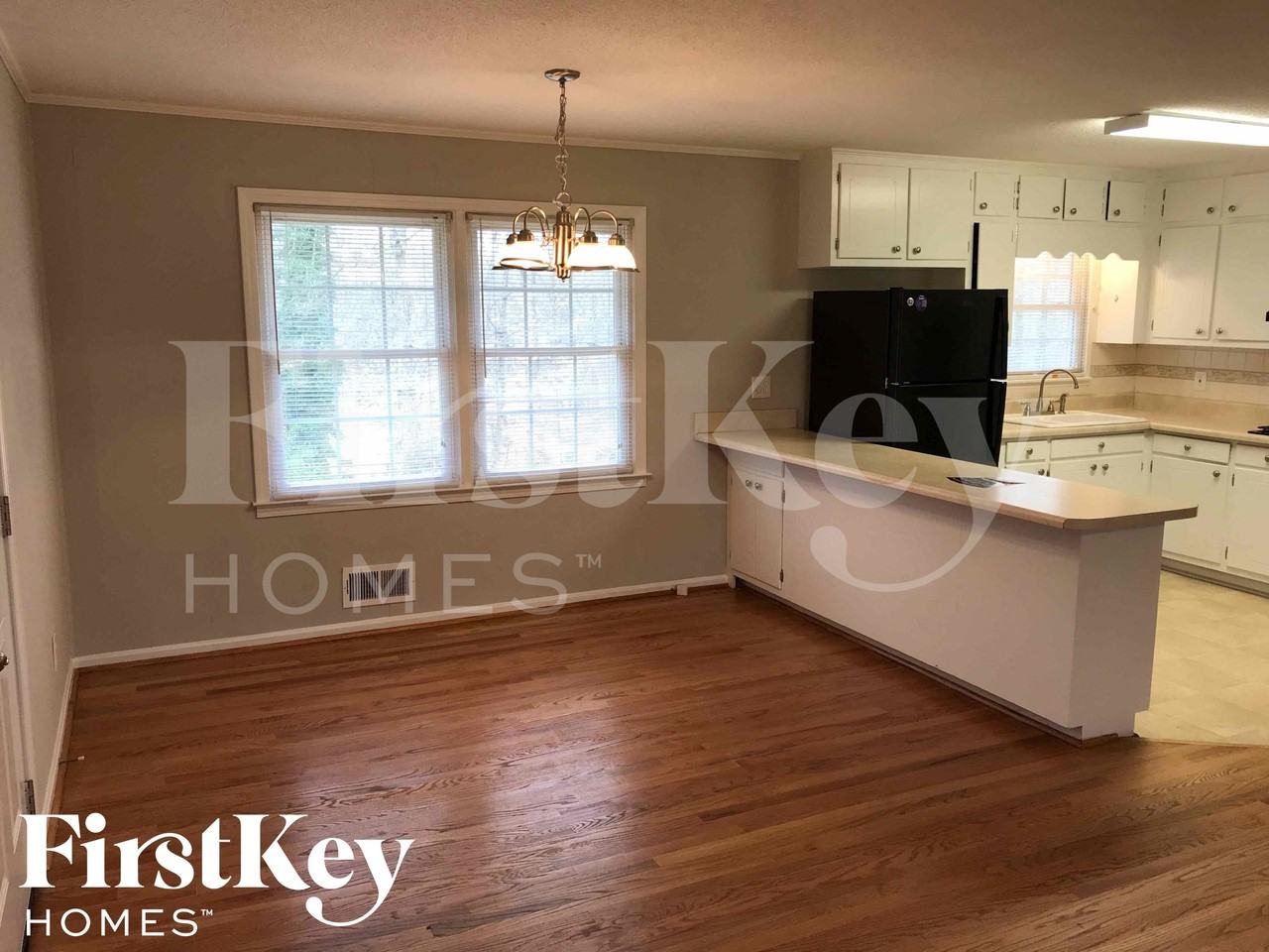 147 Shady Lane Cir - Photo 4 of 24