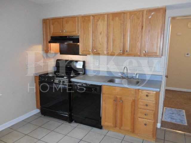 1405 Gahan Dr - Photo 4 of 14