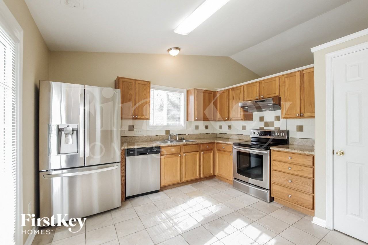 13204 Sundance Meadow Ct - Photo 5 of 15