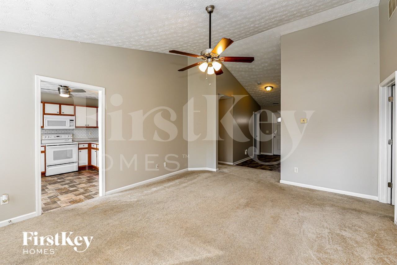 12 Amelia Park Dr - Photo 5 of 19