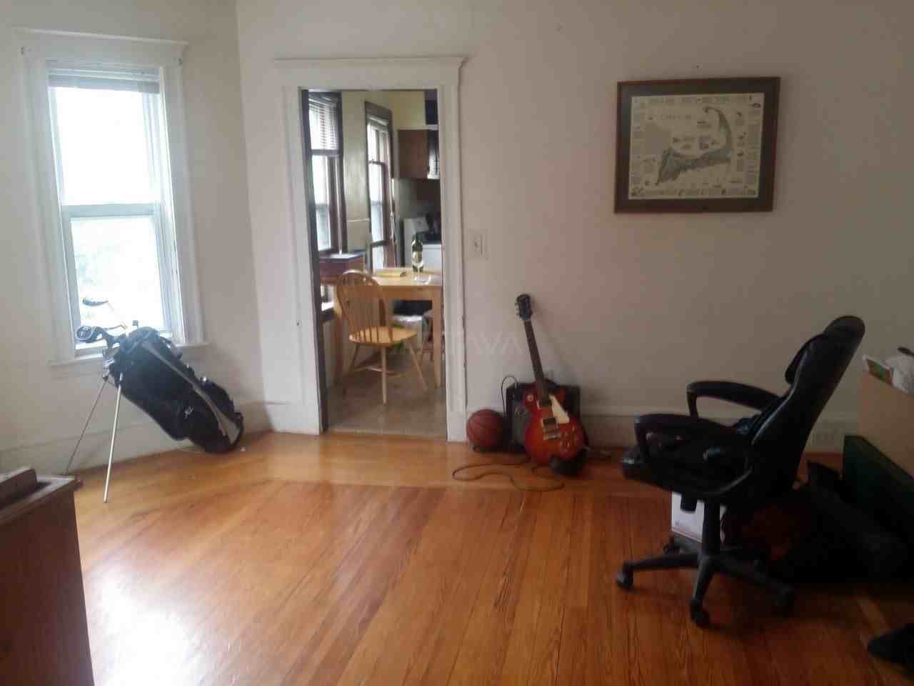 27 Warner St #1 - Photo 5 of 24