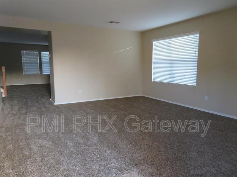 1139 E Lowell Ct - Photo 3 of 10