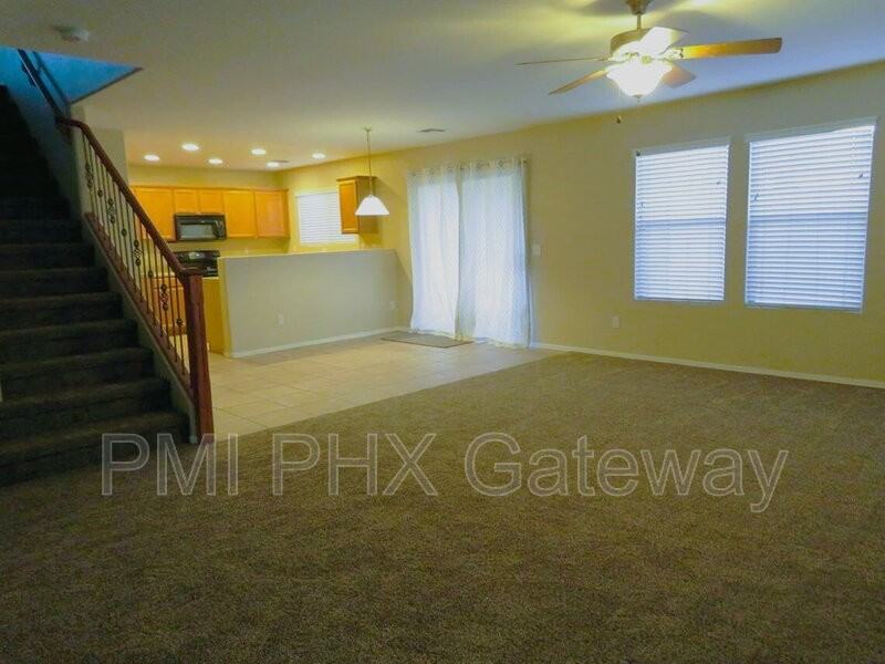1139 E Lowell Ct - Photo 6 of 10