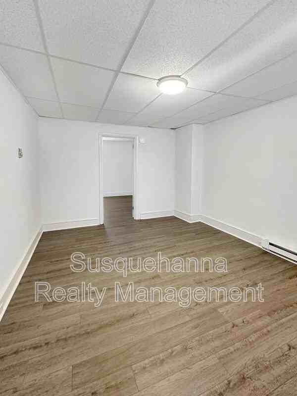 344 N Mulberry St #3 - Photo 7 of 14