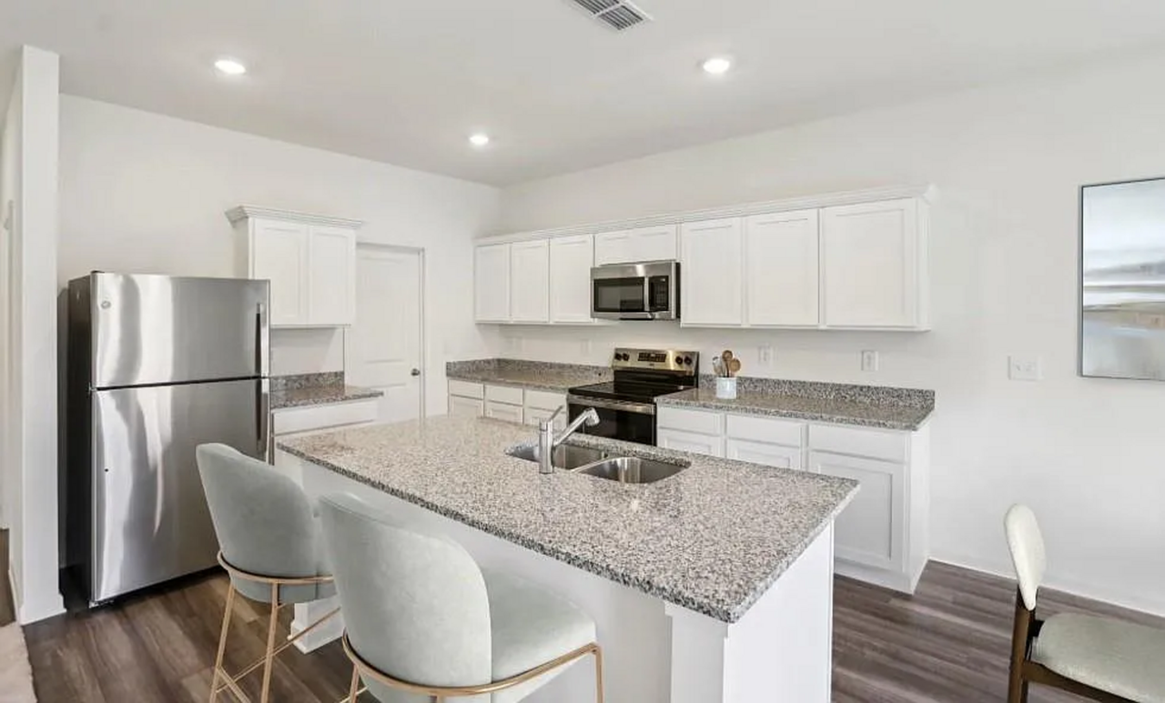 27 Crescent Blvd #NA - Photo 6 of 20