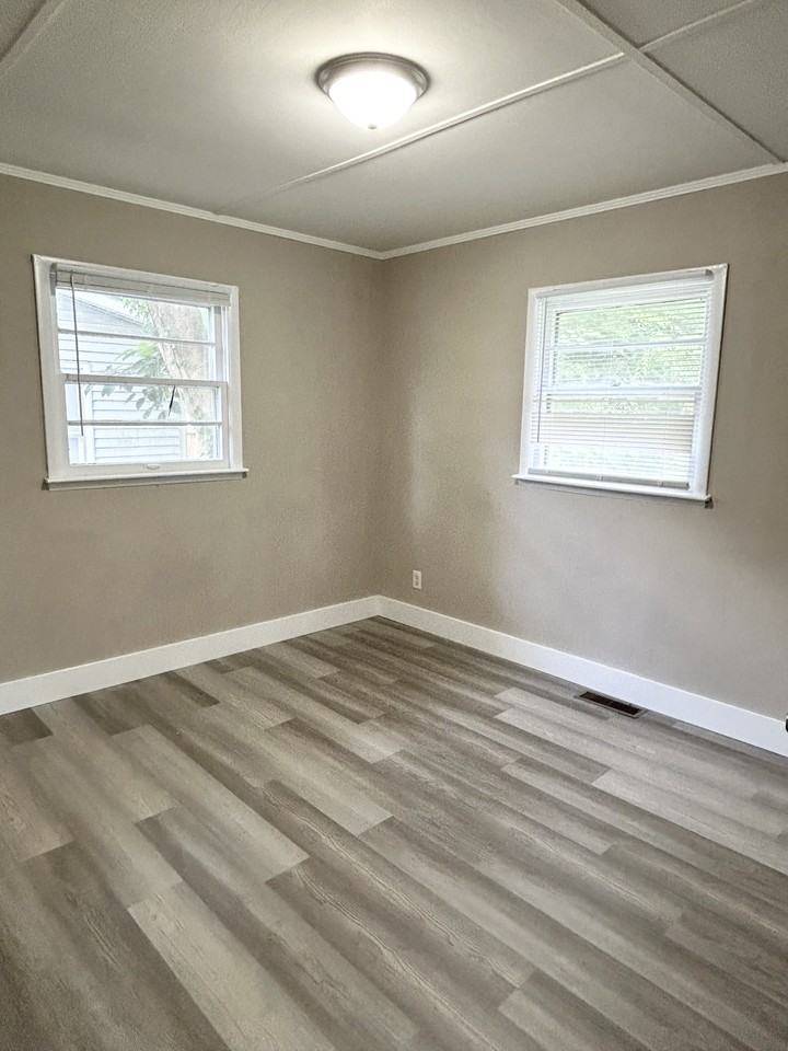 312 Warren Way #NA - Photo 7 of 7