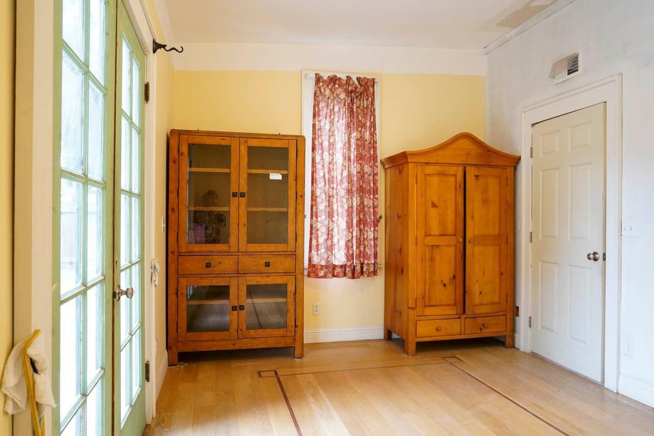 466 N 3rd St #NA - Photo 2 of 9