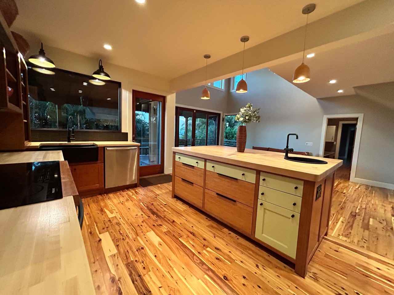 60 S Holokai Rd #NA - Photo 6 of 20