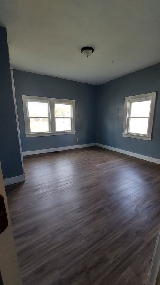 704 W Breckenridge St #NA - Photo 4 of 8