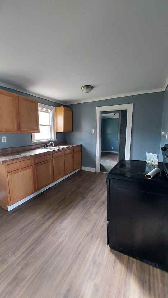 704 W Breckenridge St #NA - Photo 6 of 8