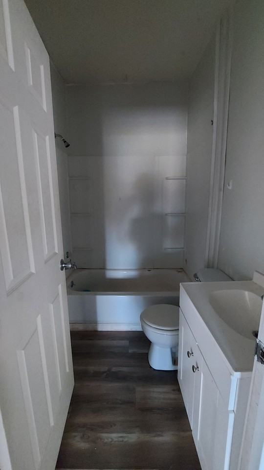 704 W Breckenridge St #NA - Photo 7 of 8