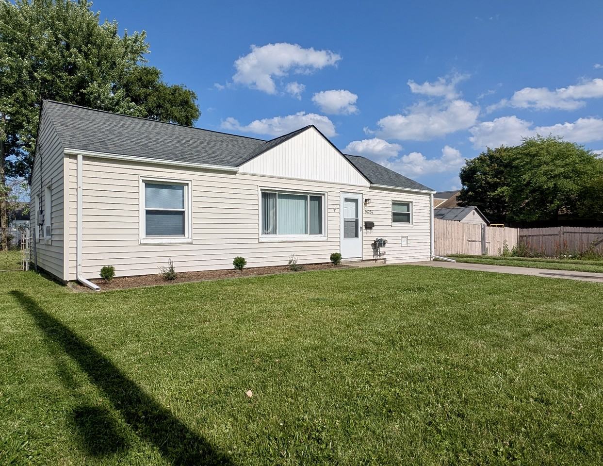 26234 Woodmont St #NA - Photo 2 of 20