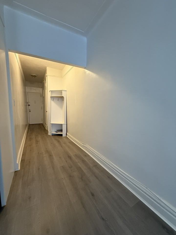 2465 38th St #C7 - Photo 4 of 34