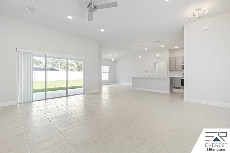 67 Brewster Ln - Photo 7 of 37