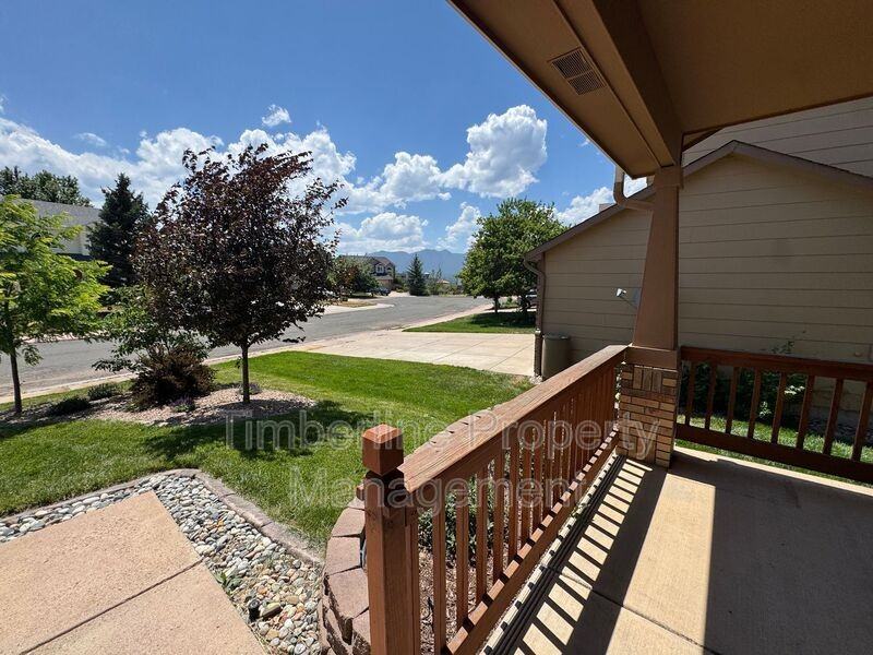 1148 Dream Lake Ct - Photo 2 of 20